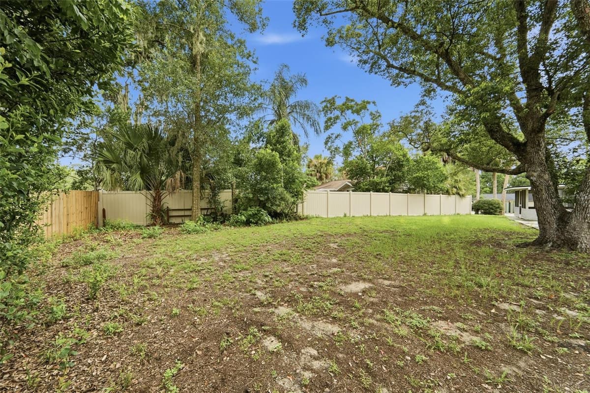 259 COLOMBA ROAD — photo 3 of 37