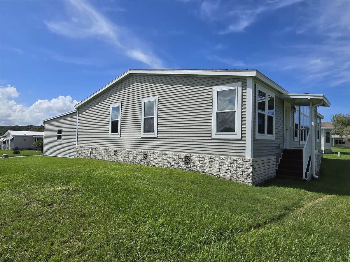 4121 GREENBLUFF ROAD — photo 4 of 33
