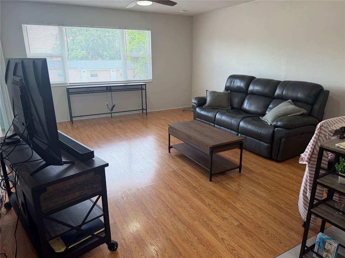416 73RD AVENUE — photo 9 of 17