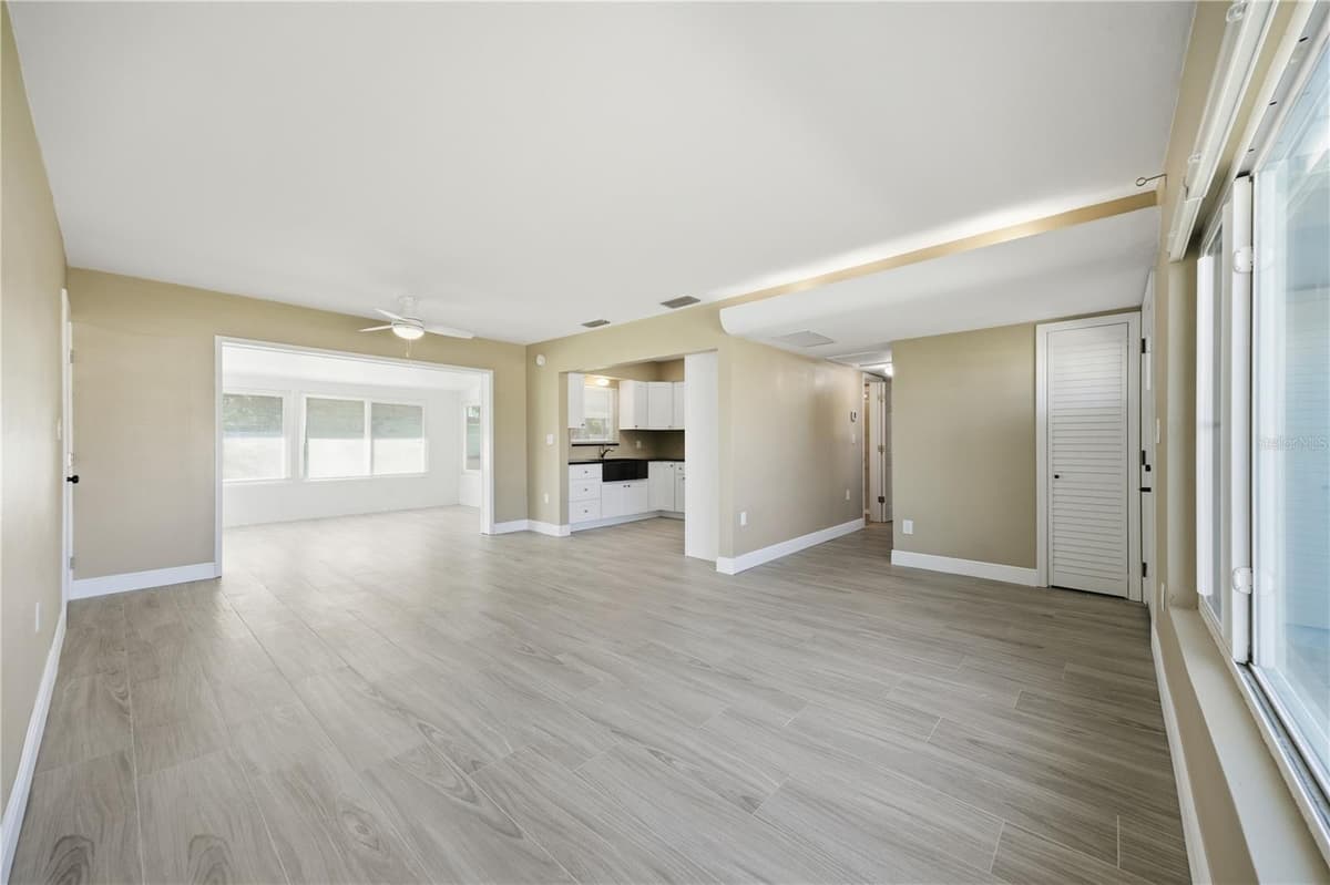 440 89TH AVENUE — photo 6 of 53