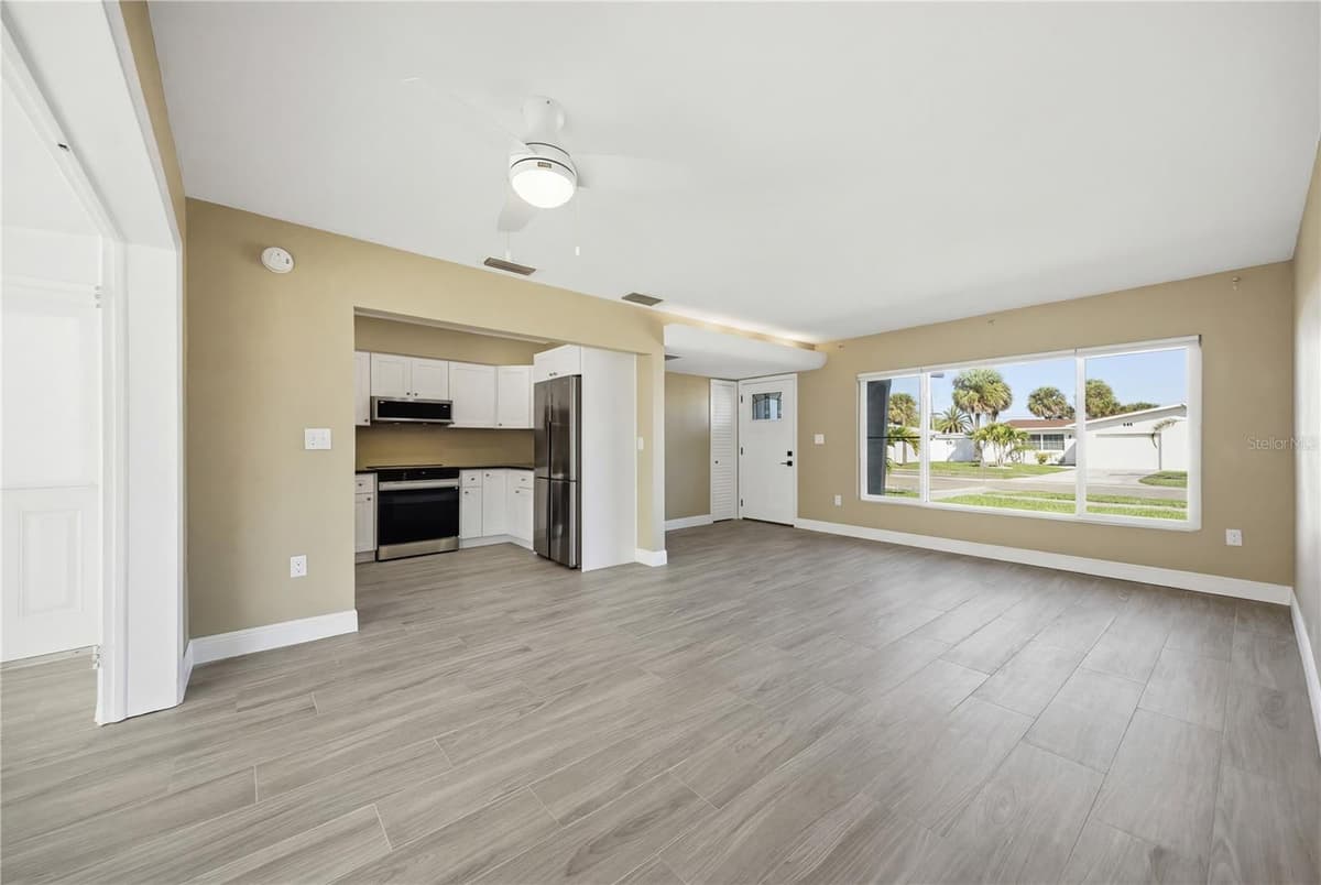 440 89TH AVENUE — photo 8 of 53