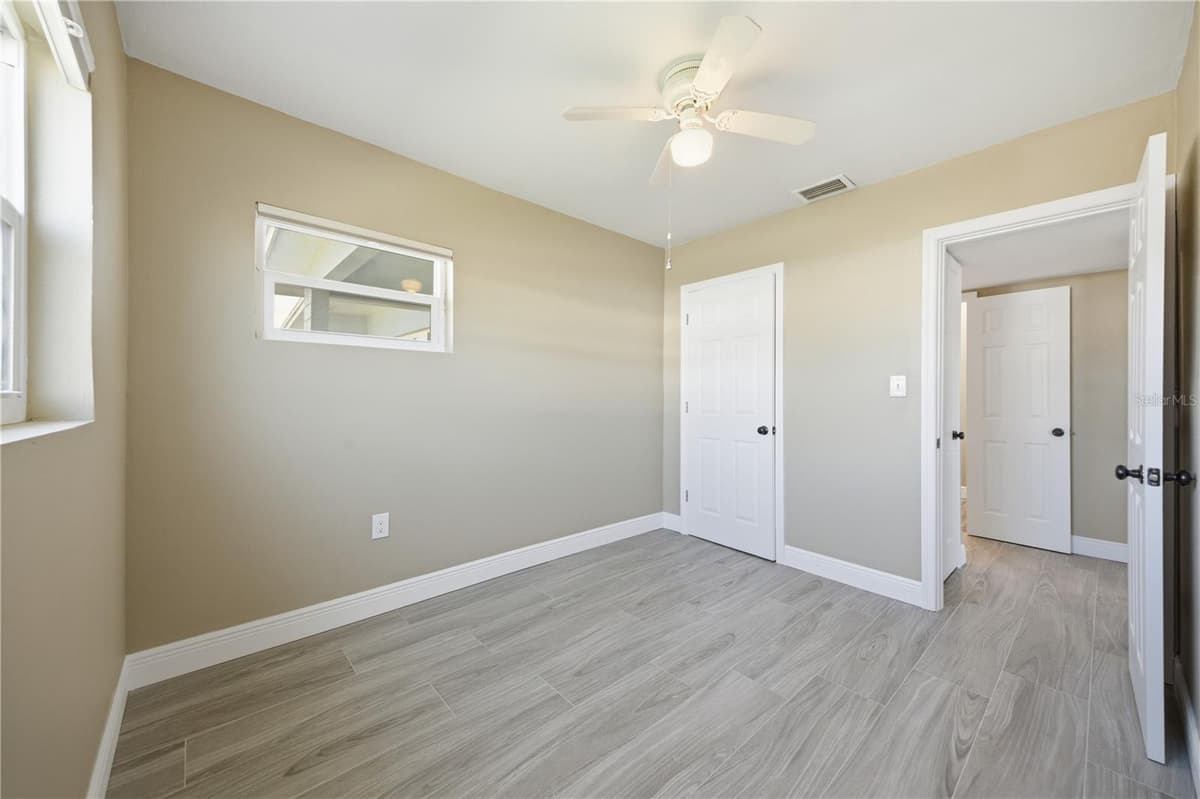 440 89TH AVENUE — photo 18 of 53
