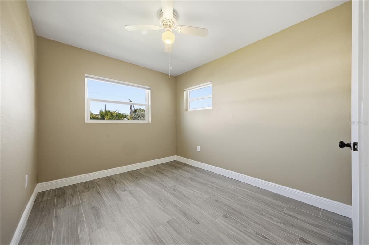 440 89TH AVENUE — photo 19 of 53