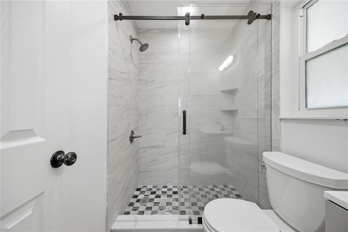 440 89TH AVENUE — photo 24 of 53