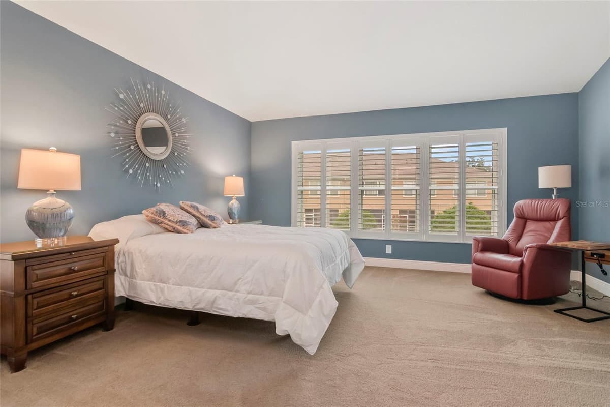 4111 BISMARCK PALM DRIVE — photo 17 of 34