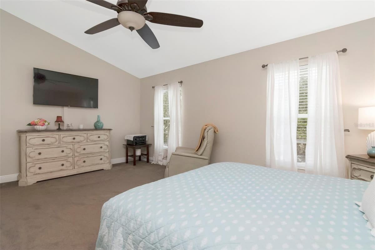 4111 BISMARCK PALM DRIVE — photo 23 of 34