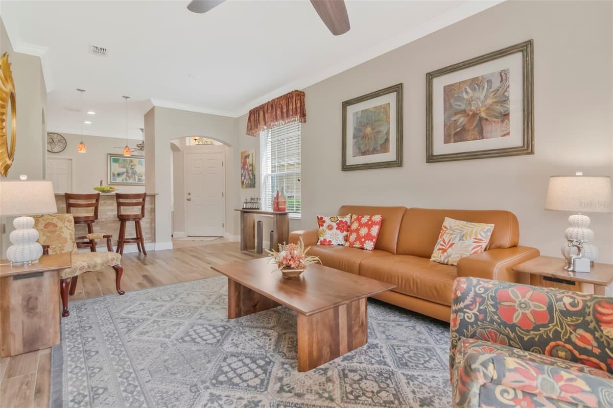 4111 BISMARCK PALM DRIVE — photo 5 of 34