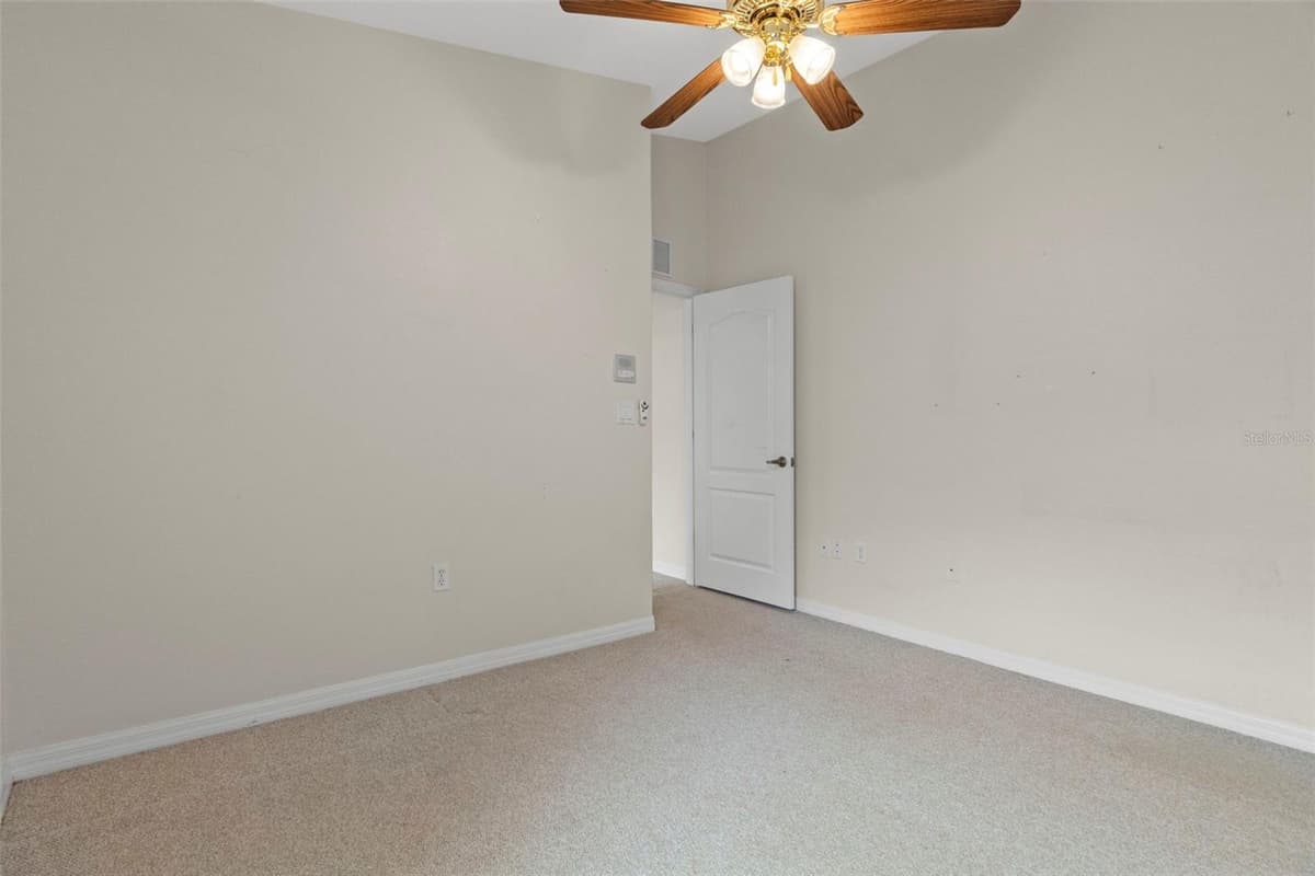 11578 NEW HAVEN DRIVE — photo 42 of 56
