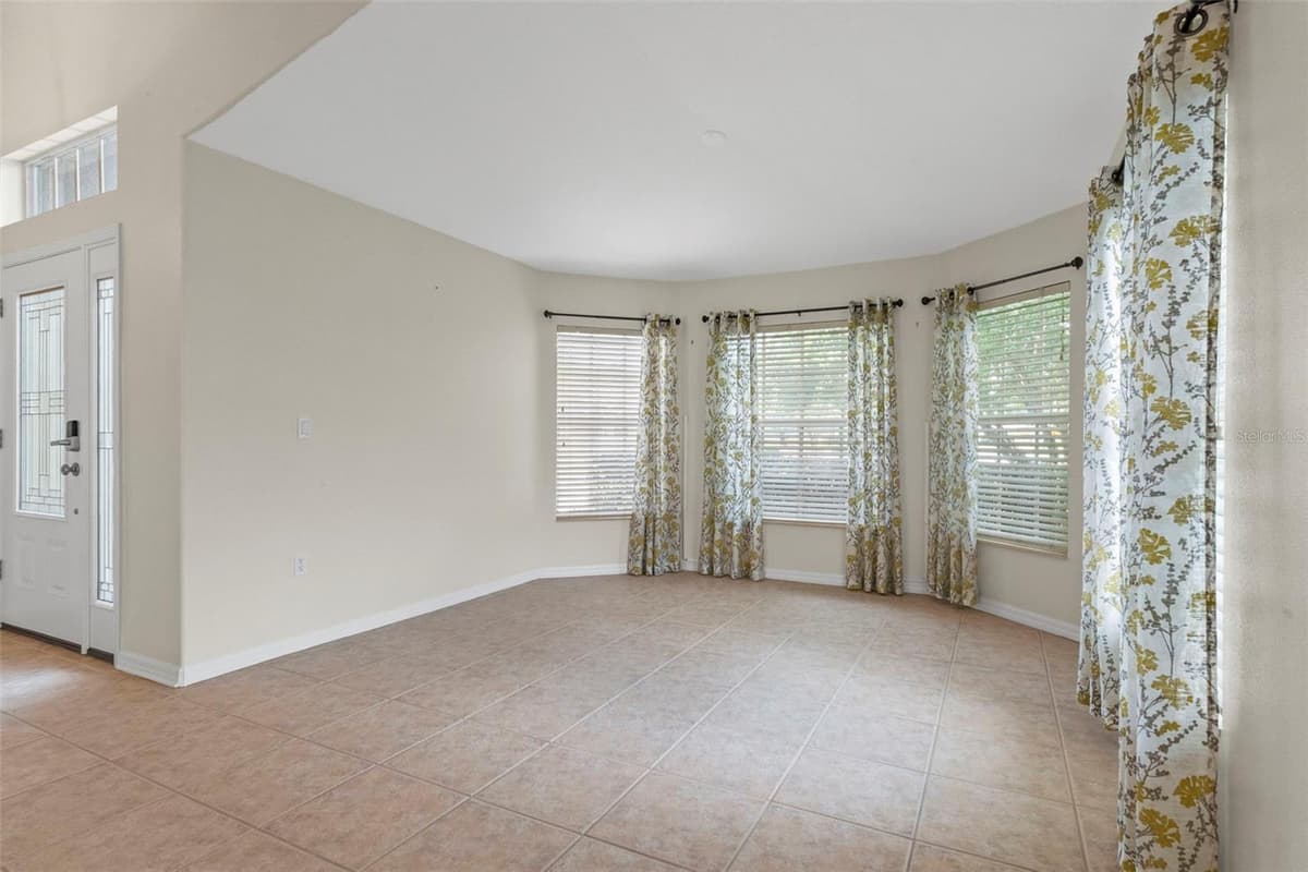 11578 NEW HAVEN DRIVE — photo 15 of 56