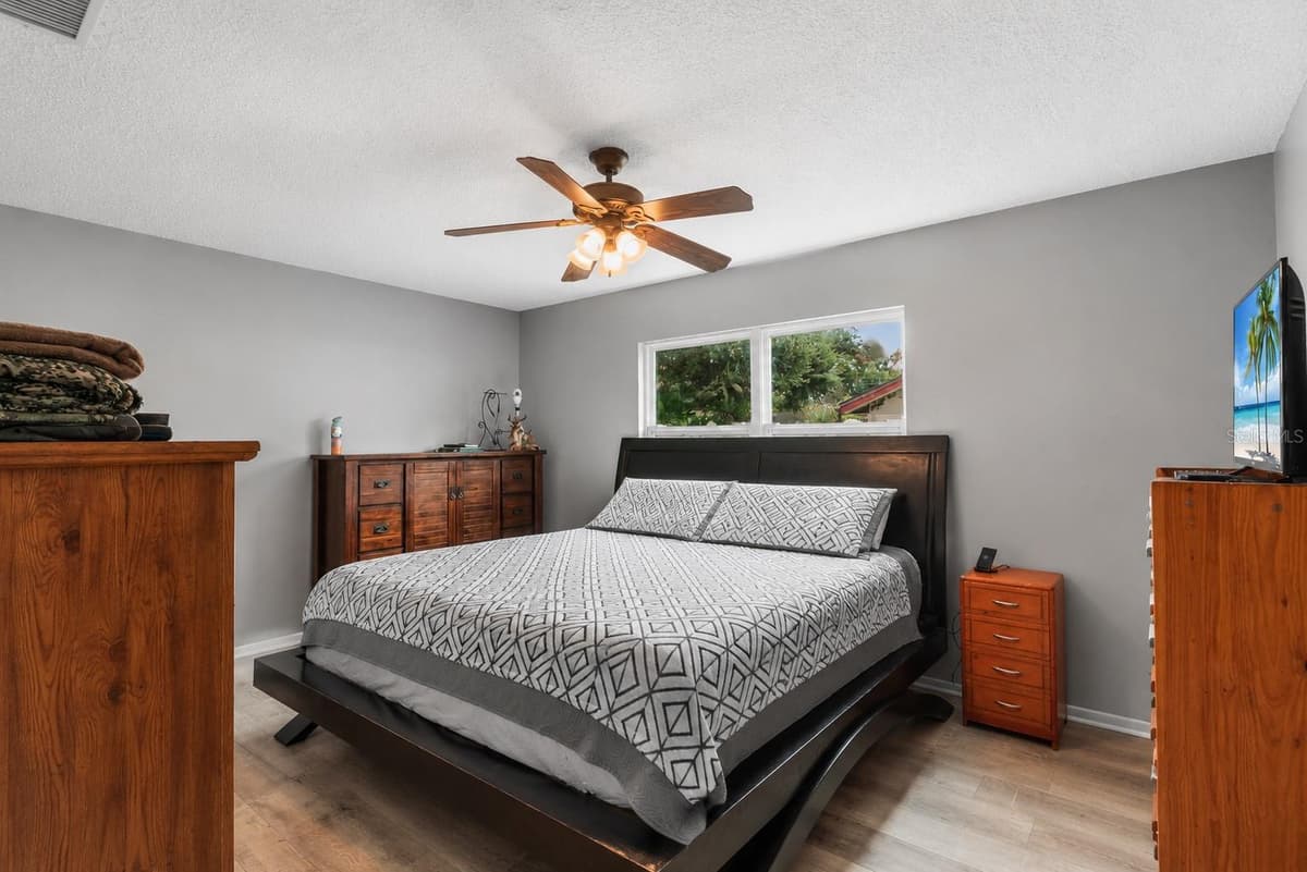 440 MONDRA COURT — photo 12 of 22