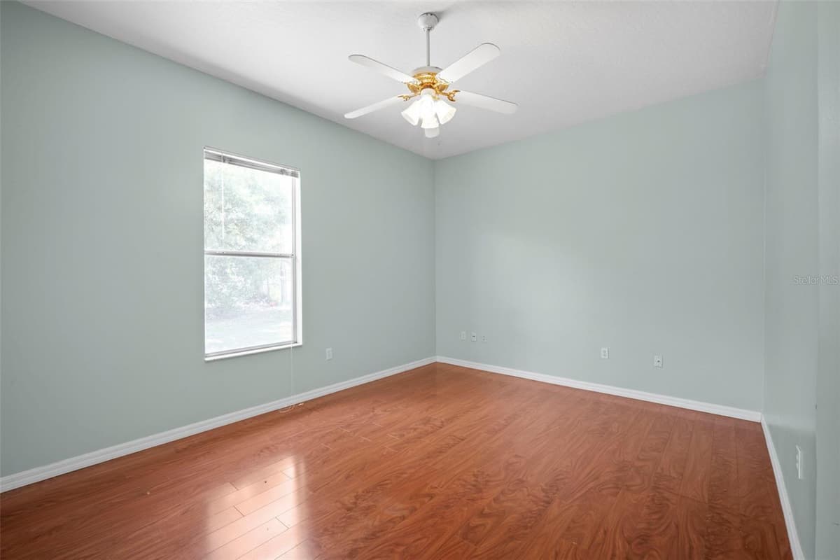 1724 BARKER STREET — photo 16 of 36