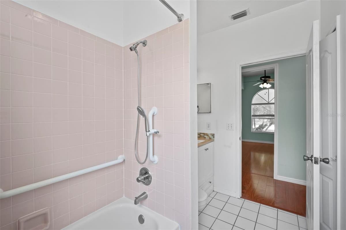 1724 BARKER STREET — photo 28 of 36