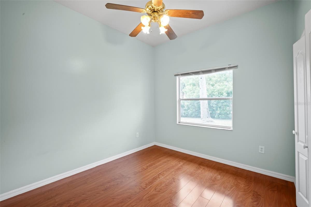 1724 BARKER STREET — photo 26 of 36