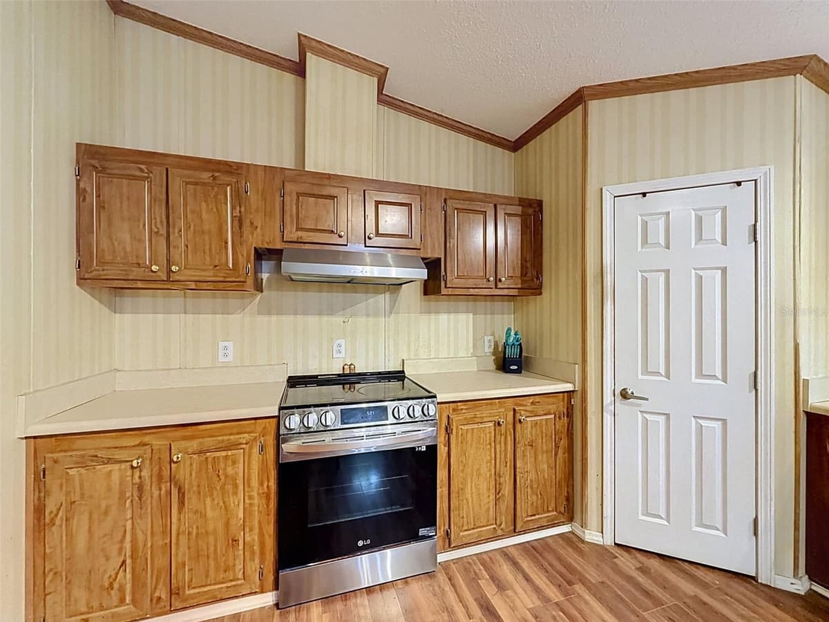 14080 122ND LANE ROAD — photo 10 of 94
