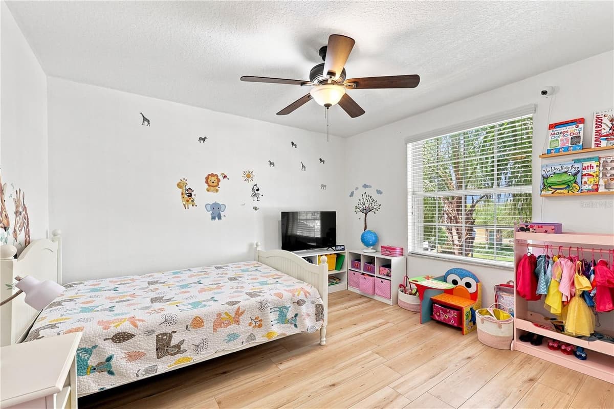 16613 MYRTLE SAND DRIVE — photo 33 of 47