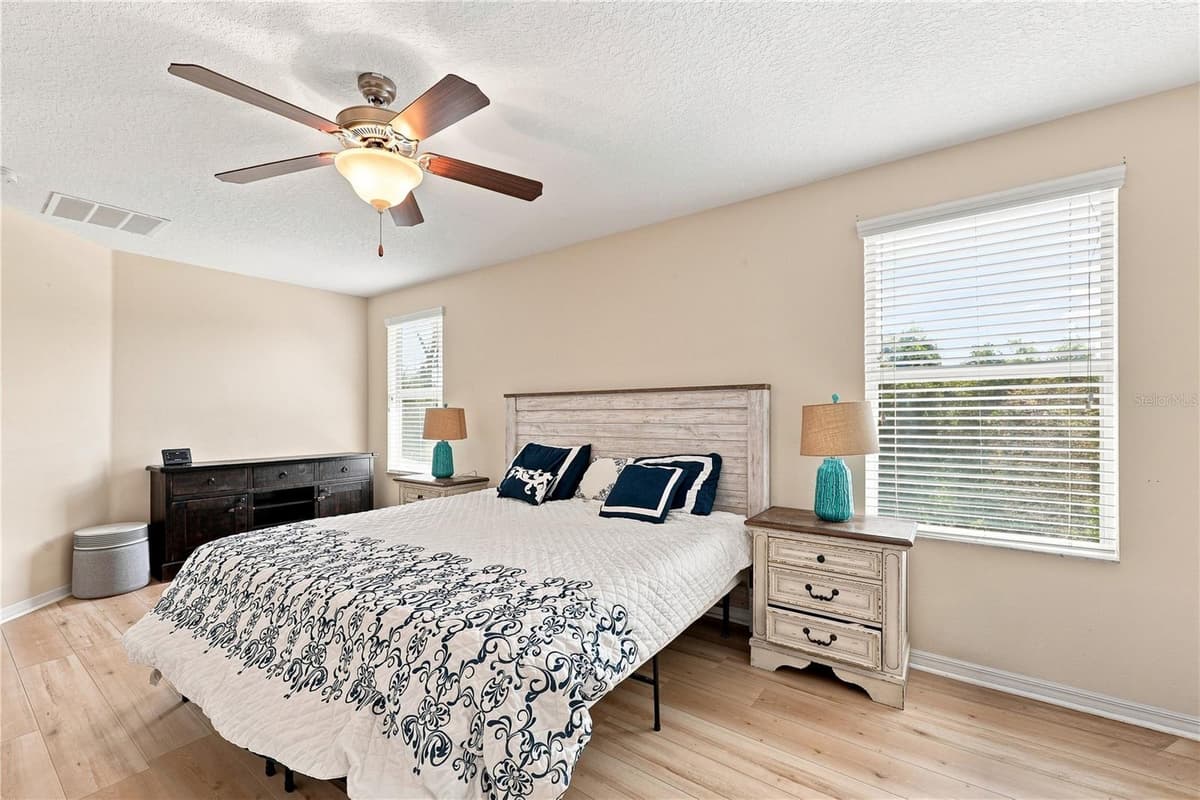 16613 MYRTLE SAND DRIVE — photo 25 of 47