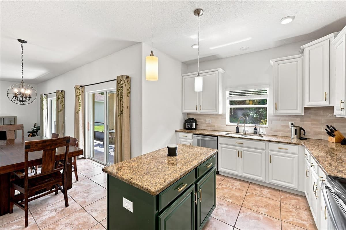 16613 MYRTLE SAND DRIVE — photo 13 of 47