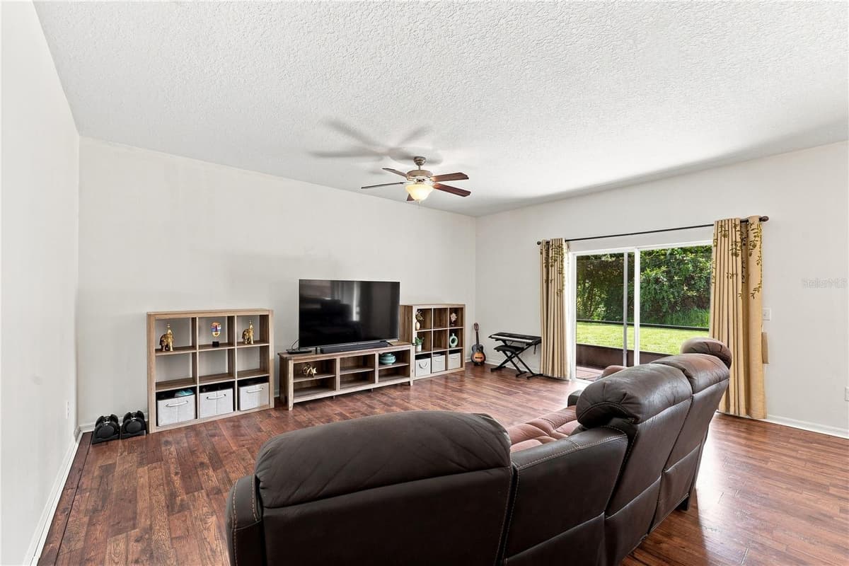 16613 MYRTLE SAND DRIVE — photo 18 of 47