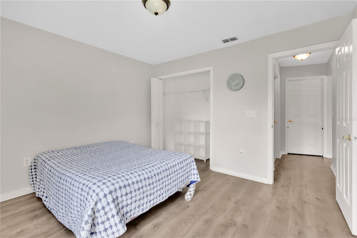 6315 HAMPTON POINTE CIRCLE — photo 23 of 41
