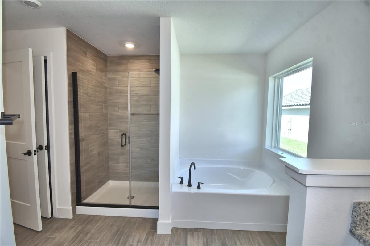 4964 TENNESSEE LAKE DRIVE — photo 19 of 57