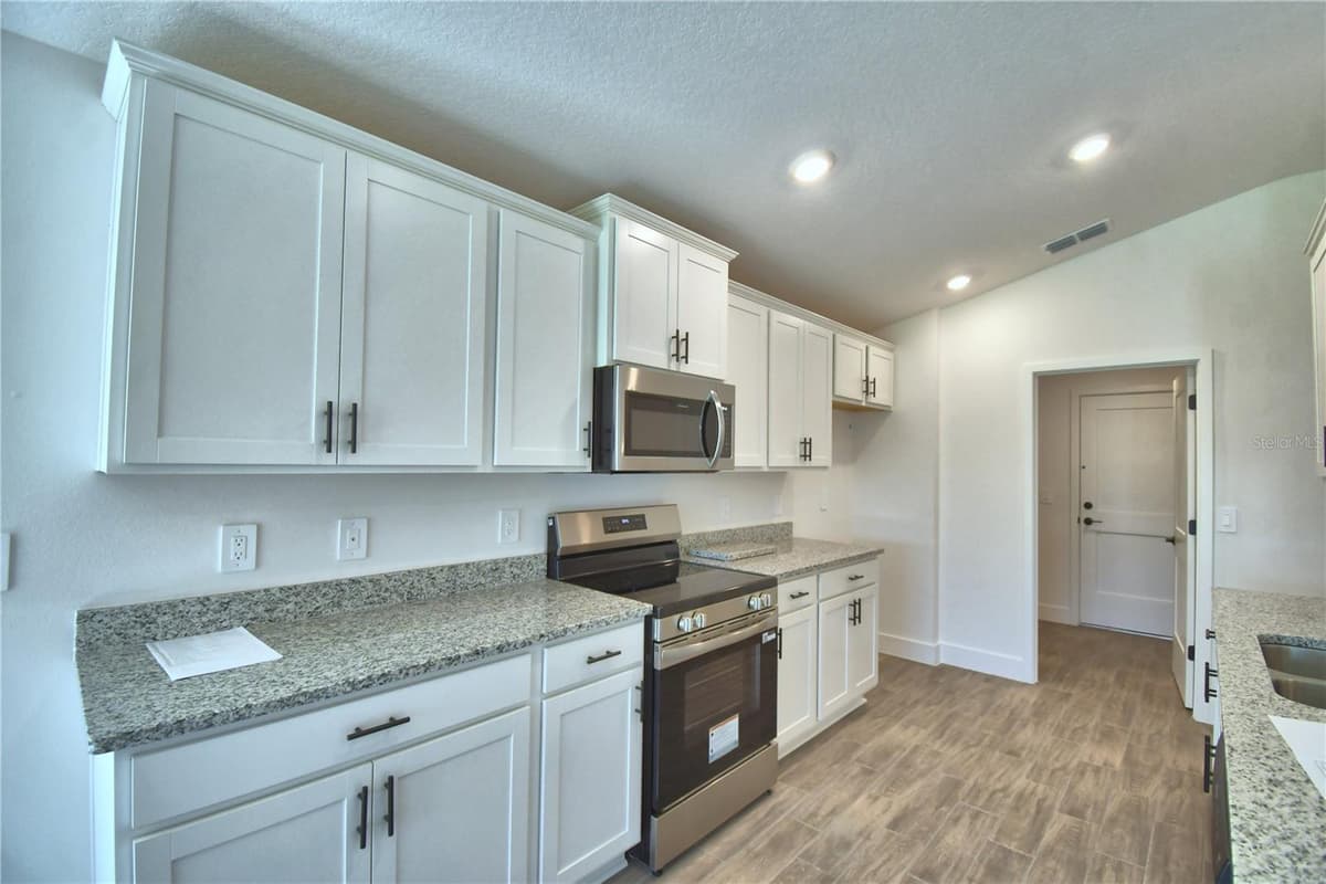 4964 TENNESSEE LAKE DRIVE — photo 9 of 57