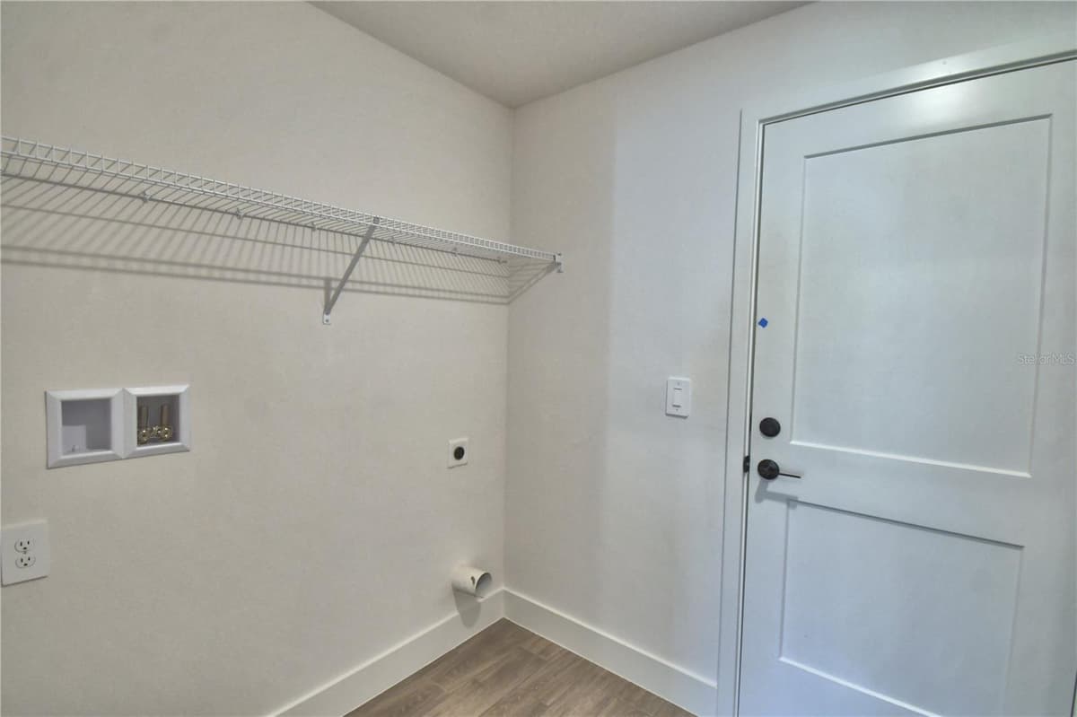 4964 TENNESSEE LAKE DRIVE — photo 12 of 57