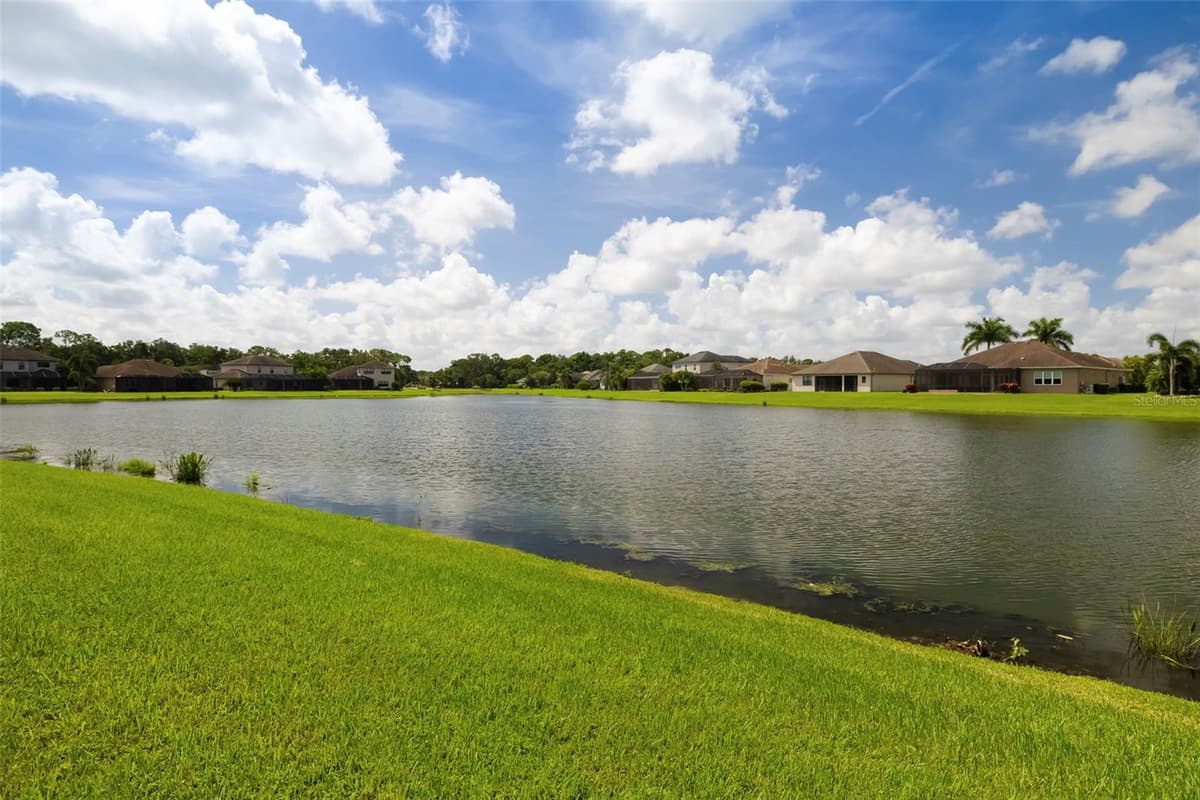 332 CHANTILLY TRAIL — photo 49 of 73