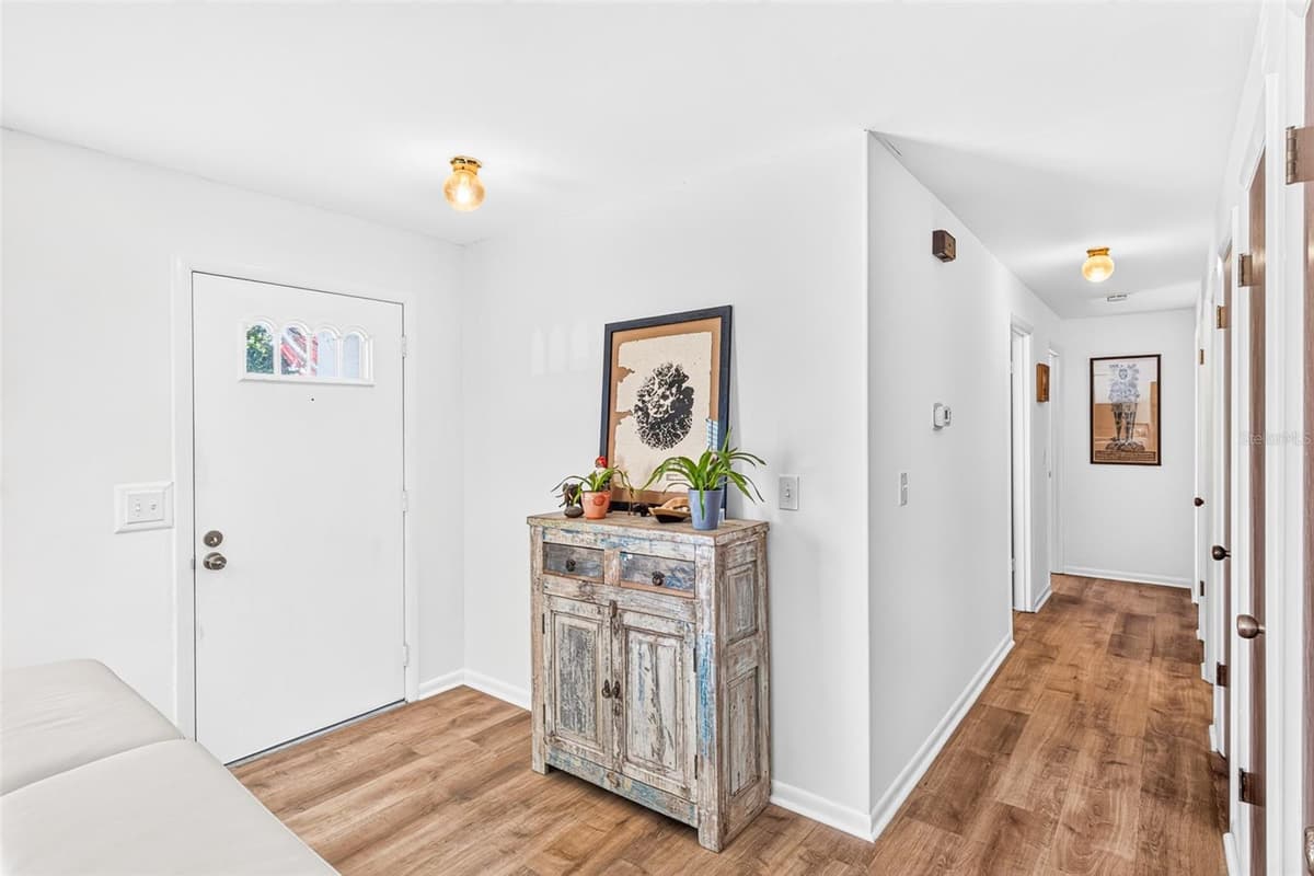 2530 NORDMAN AVENUE — photo 13 of 48