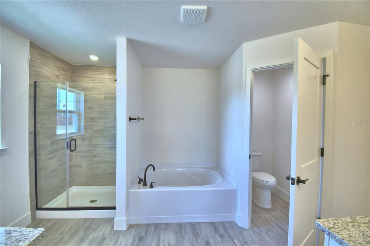 5415 WATERSIDE DRIVE — photo 31 of 58