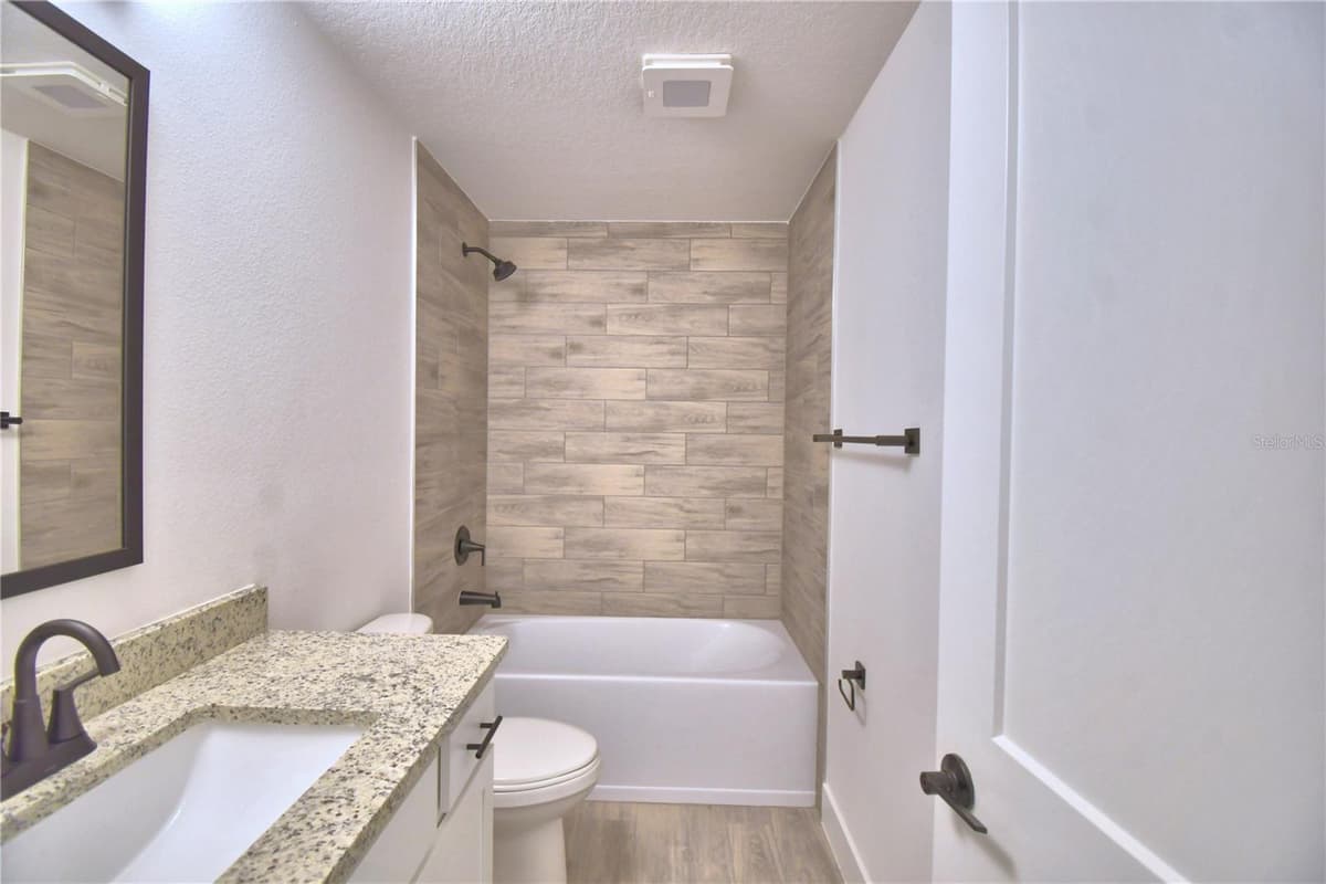 5415 WATERSIDE DRIVE — photo 16 of 58