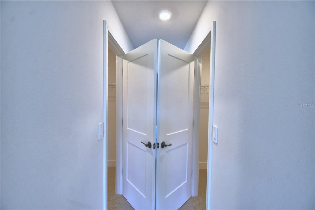 5415 WATERSIDE DRIVE — photo 27 of 58