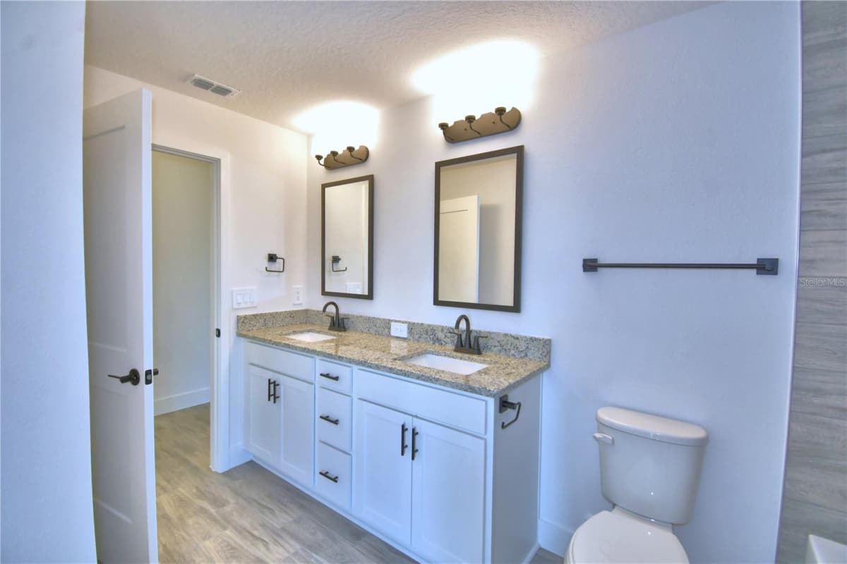 5415 WATERSIDE DRIVE — photo 21 of 58