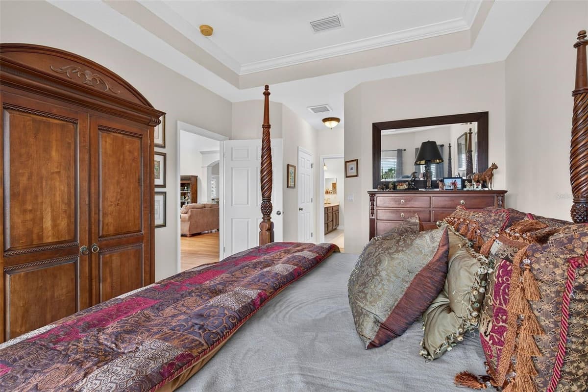 6926 MCCRAY DRIVE — photo 41 of 85