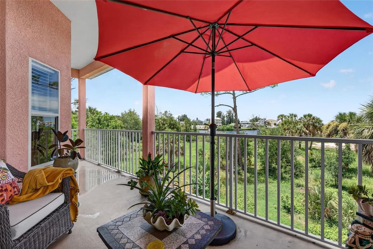 6926 MCCRAY DRIVE — photo 61 of 85