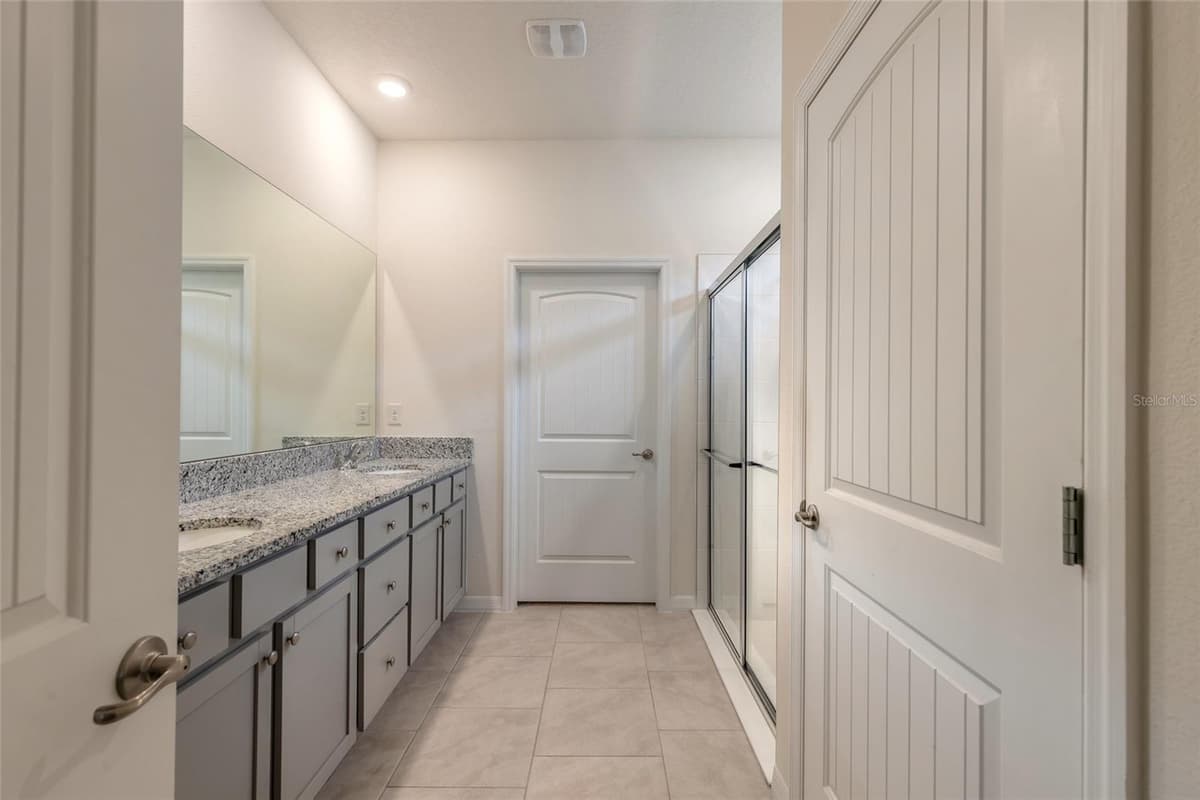 1413 SYLES DRIVE — photo 19 of 40