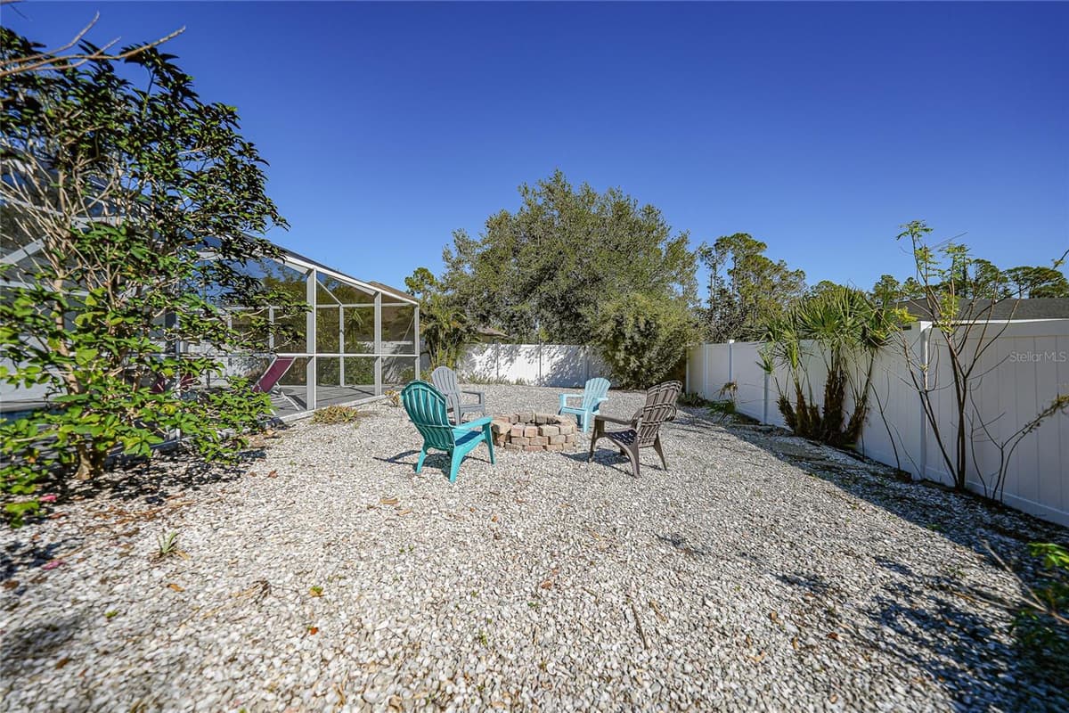 4040 CRANBERRY BOULEVARD — photo 39 of 43