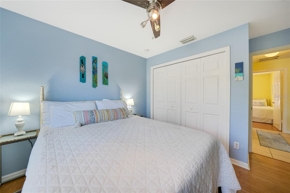 4040 CRANBERRY BOULEVARD — photo 21 of 43
