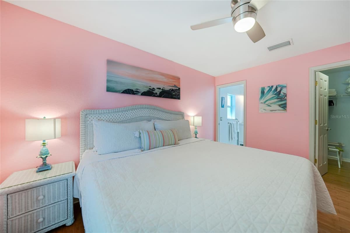4040 CRANBERRY BOULEVARD — photo 18 of 43