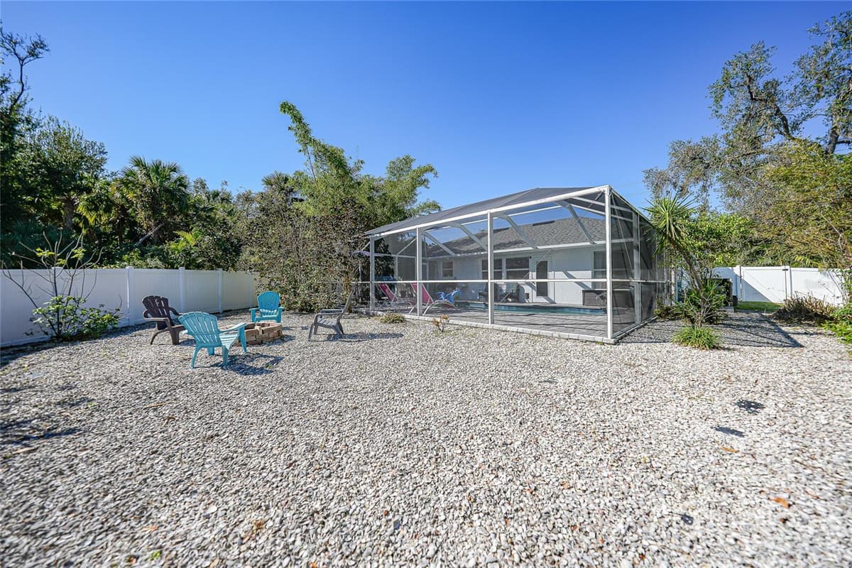 4040 CRANBERRY BOULEVARD — photo 41 of 43
