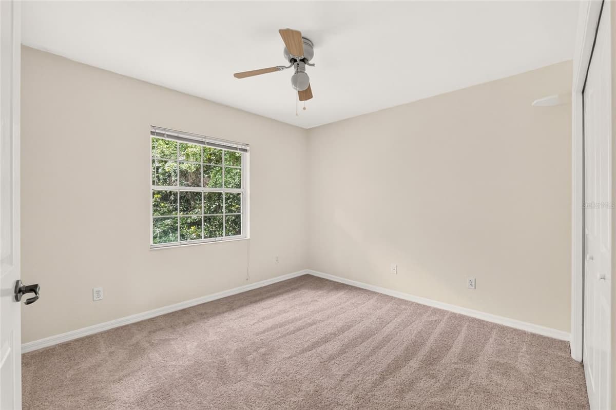 5015 71ST PLACE — photo 33 of 52
