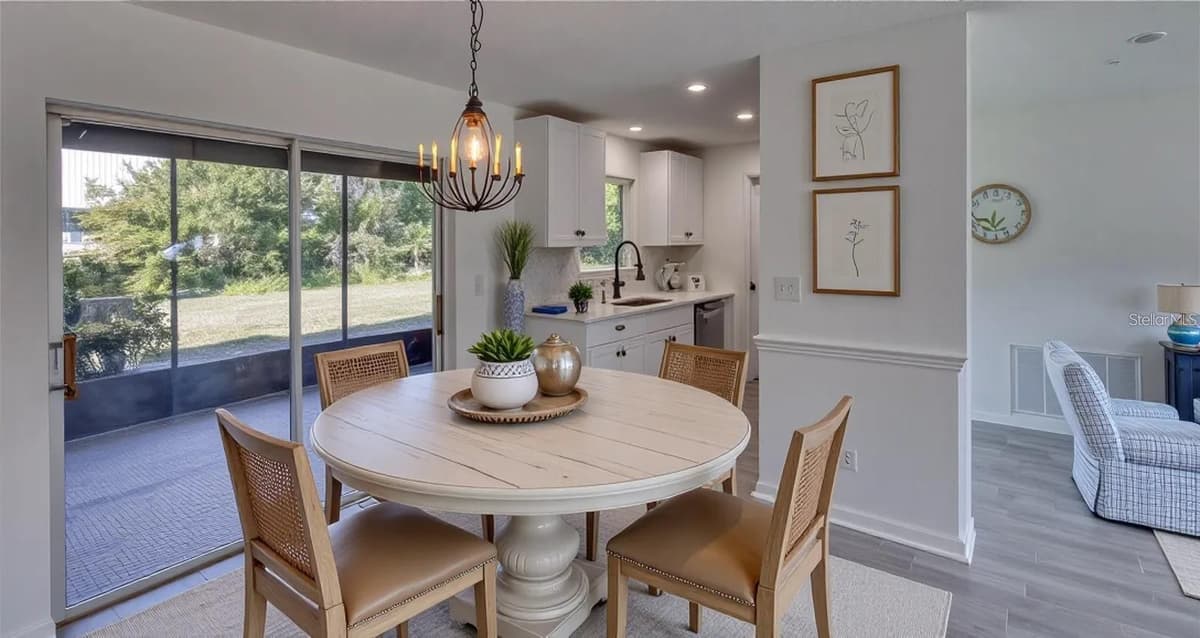 4318 GREAT LAKES DRIVE — photo 5 of 38