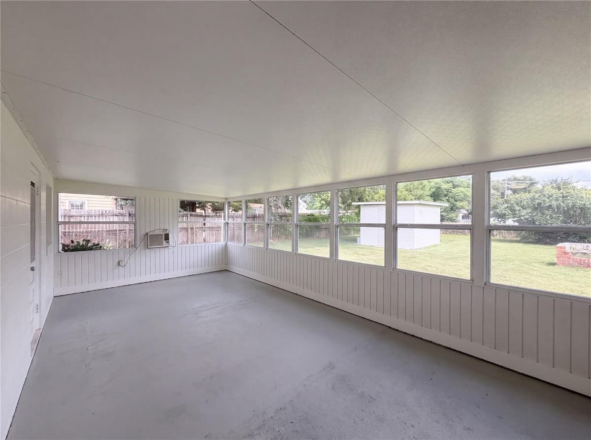 1804 AVENUE Q — photo 18 of 20