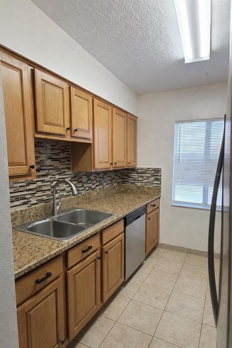 7516 NEEDLE LEAF PLACE — photo 3 of 20