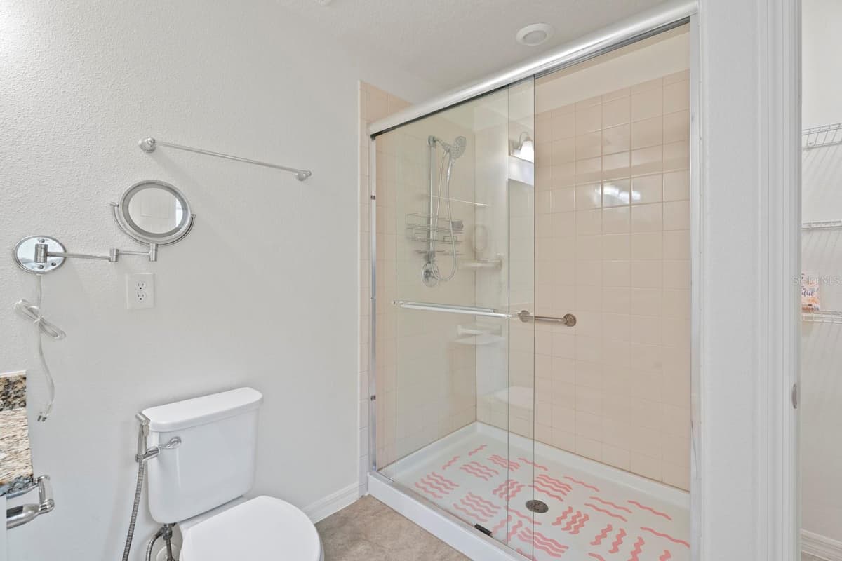 4521 CASABLANCA AVENUE — photo 32 of 59
