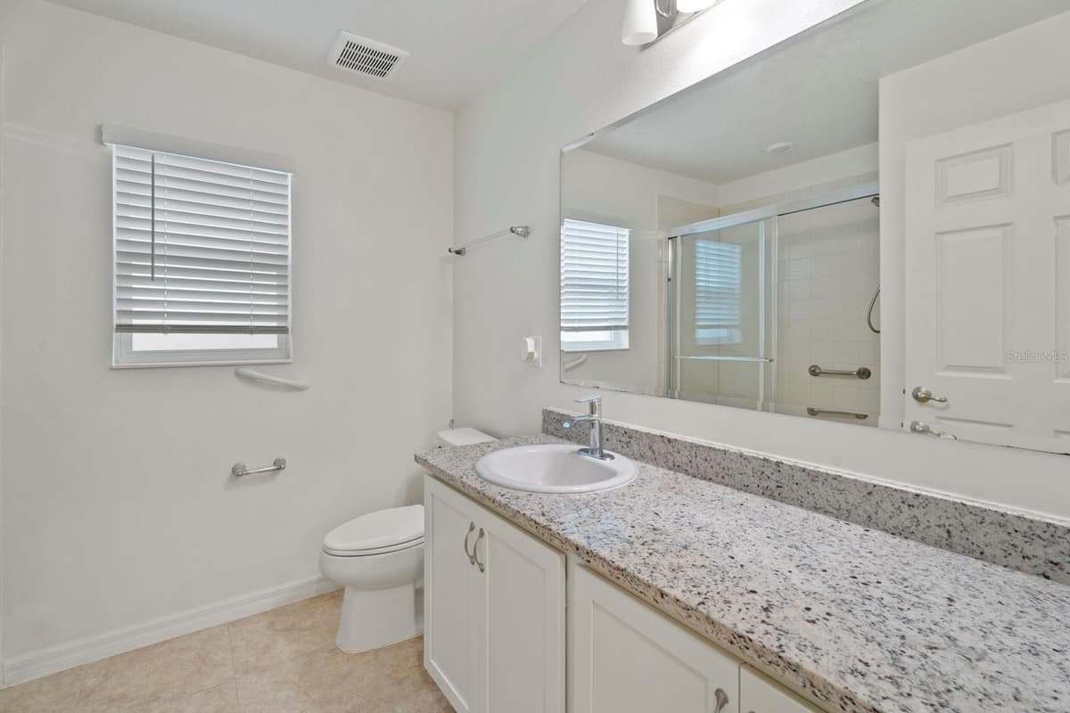 4521 CASABLANCA AVENUE — photo 16 of 59