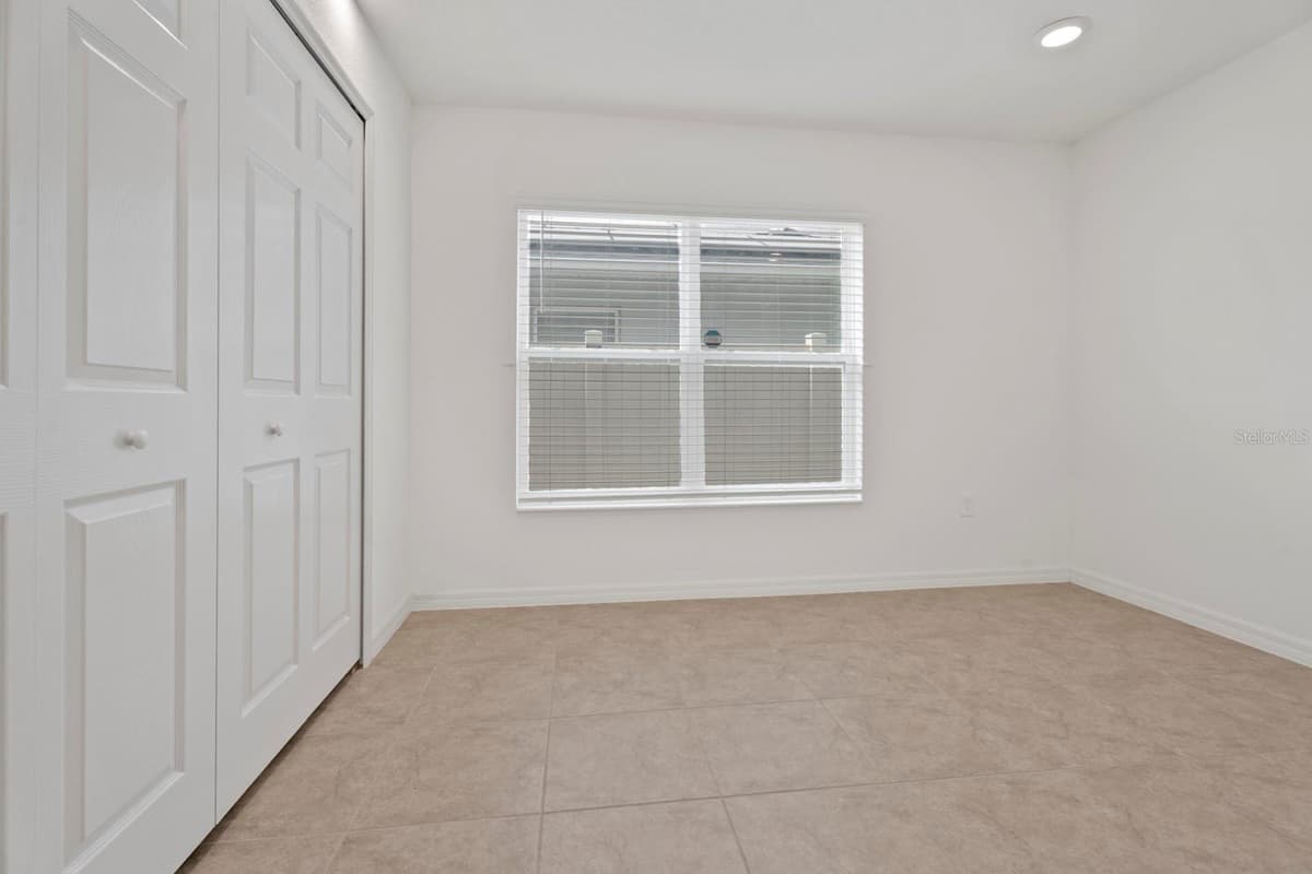 4521 CASABLANCA AVENUE — photo 34 of 59