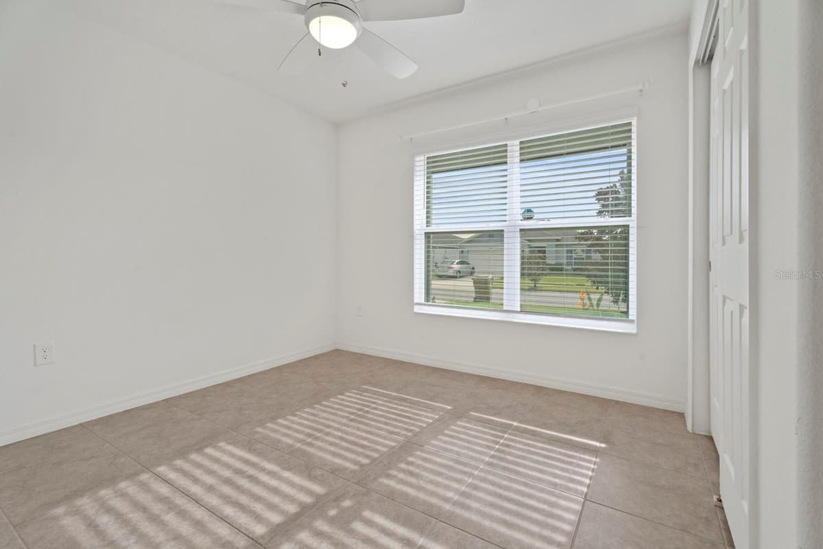 4521 CASABLANCA AVENUE — photo 37 of 59