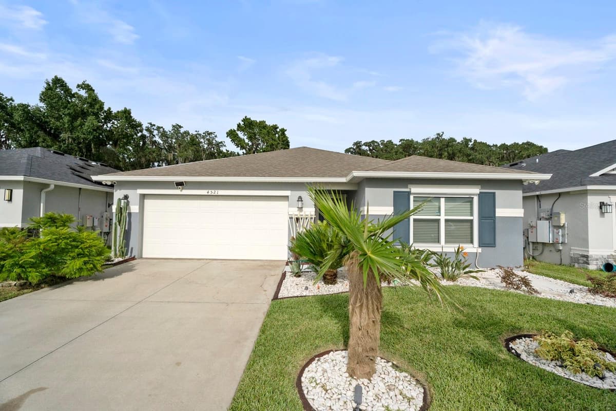 4521 CASABLANCA AVENUE — photo 3 of 59