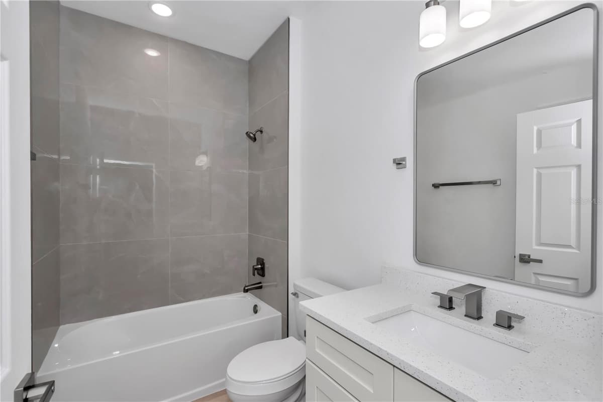 6665 DARLINGTON DRIVE — photo 32 of 43