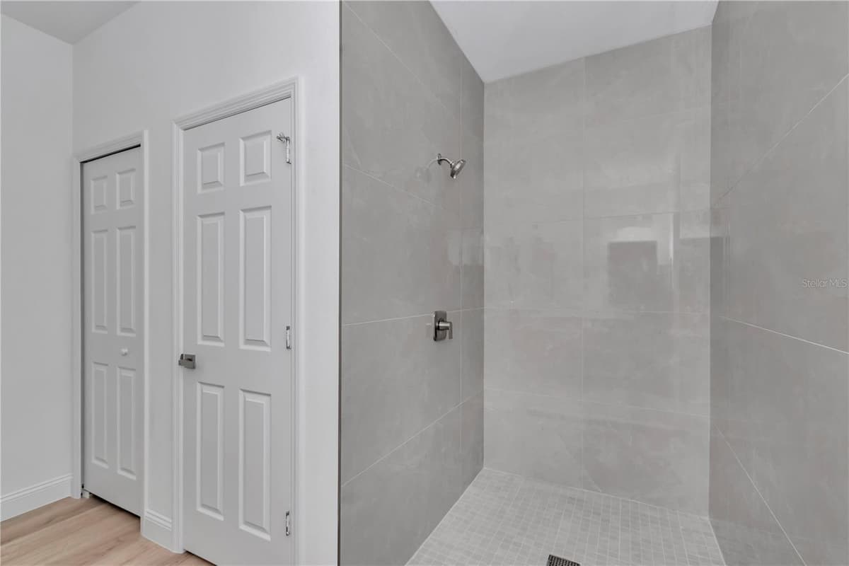 6665 DARLINGTON DRIVE — photo 29 of 43